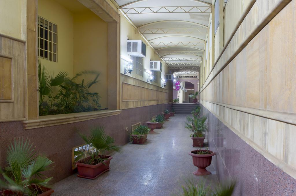 Al Farhan Hotel Suites - Al Salam Эр-Рияд Экстерьер фото