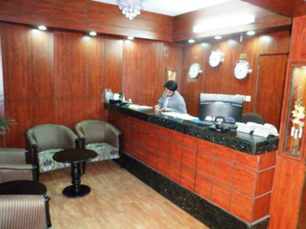 Al Farhan Hotel Suites - Al Salam Эр-Рияд Экстерьер фото