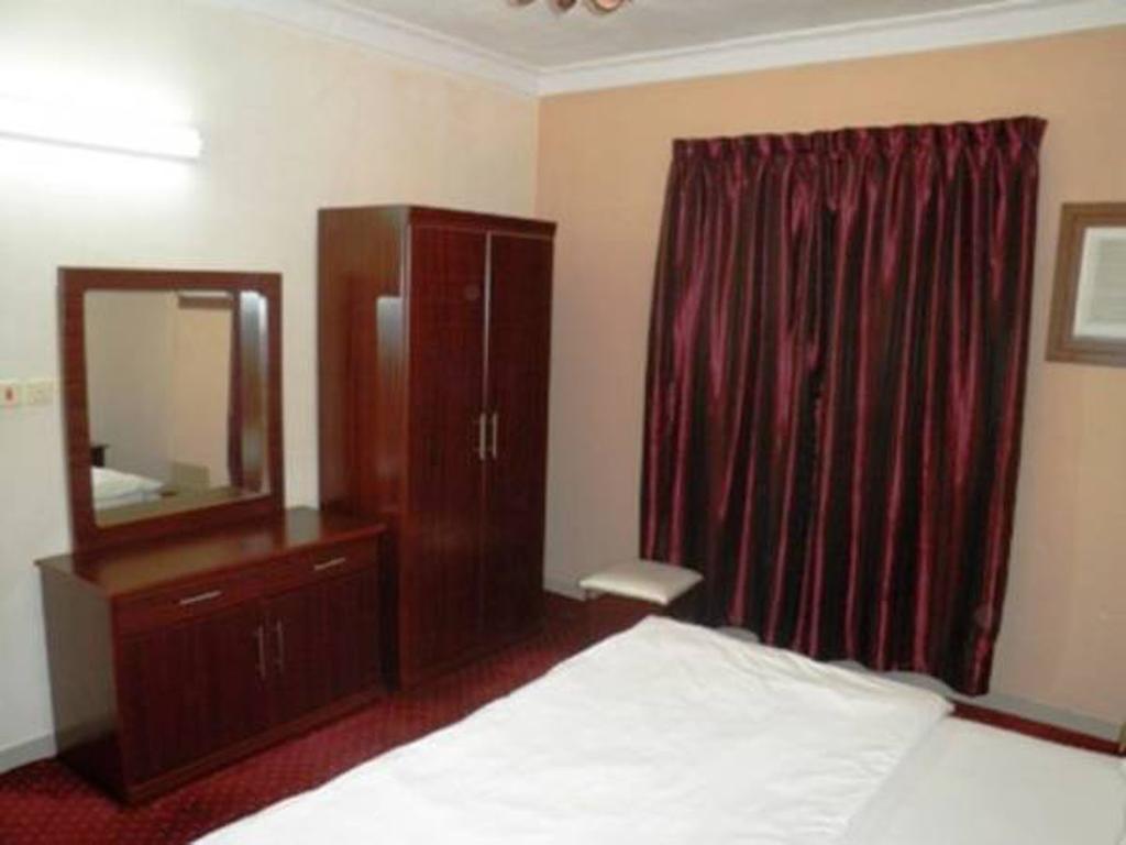 Al Farhan Hotel Suites - Al Salam Эр-Рияд Экстерьер фото
