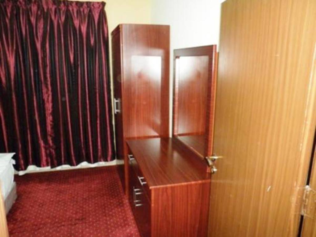 Al Farhan Hotel Suites - Al Salam Эр-Рияд Экстерьер фото